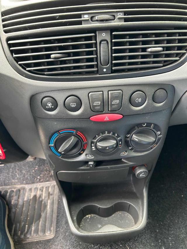 FIAT Punto usata 10