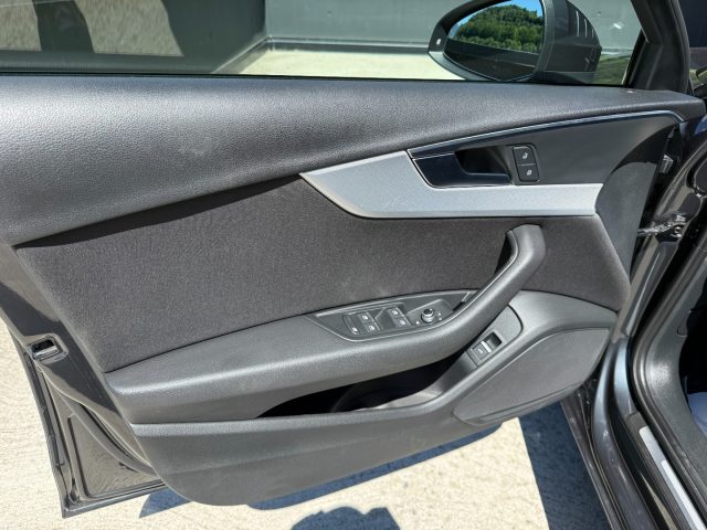 AUDI A4 usata, con Cerchi in lega