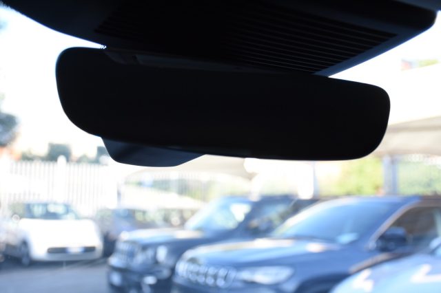 JAGUAR E-Pace usata, con Bluetooth