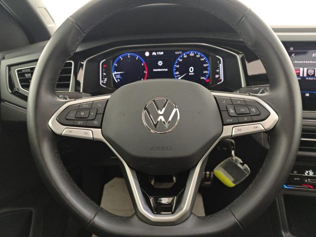 VOLKSWAGEN Taigo usata, con Autoradio