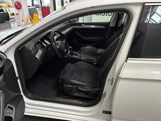 VOLKSWAGEN Passat usata, con Boardcomputer