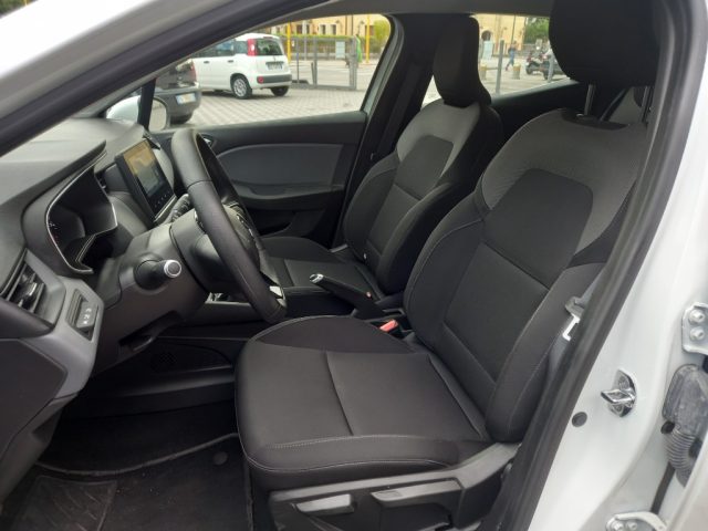RENAULT Clio usata, con Autoradio