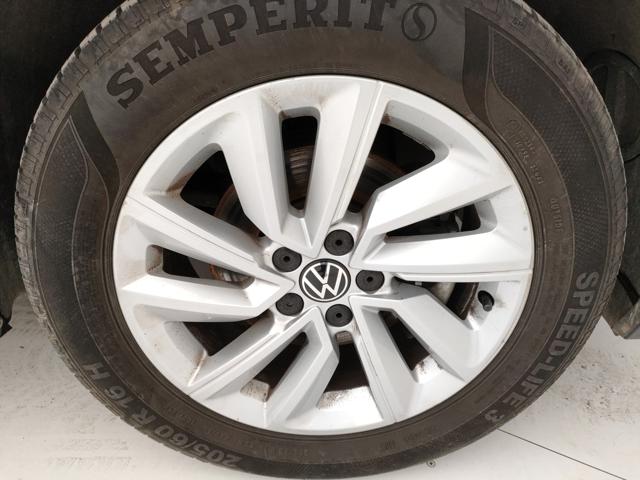VOLKSWAGEN T-Cross usata, con Autoradio digitale