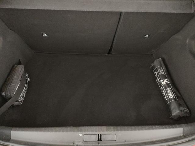 PEUGEOT 208 usata, con Touch screen