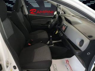 TOYOTA Yaris usata 17