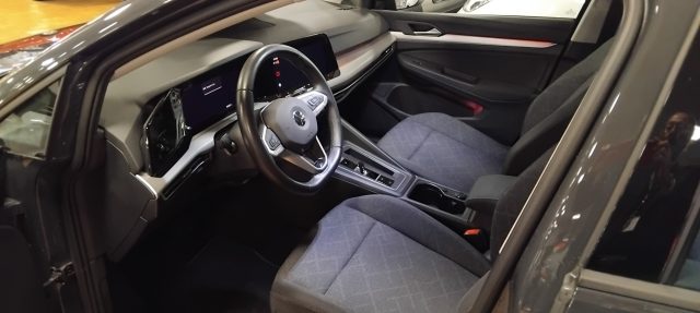 VOLKSWAGEN Golf Variant usata, con Controllo elettronico della corsia