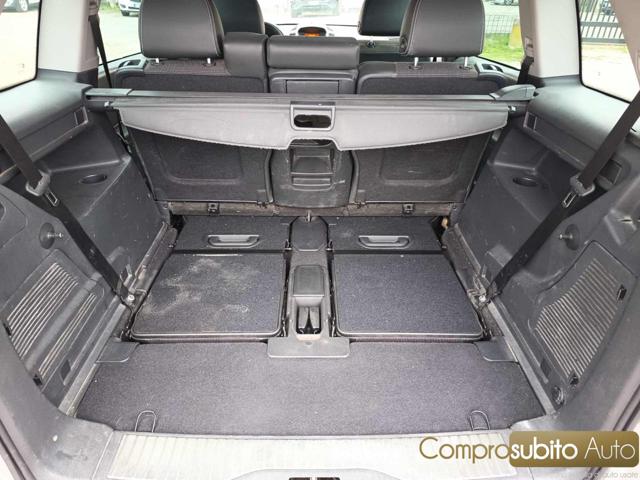 OPEL Zafira usata, con Sedile posteriore sdoppiato