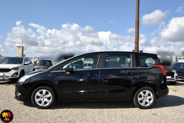 PEUGEOT 5008 usata, con Fendinebbia