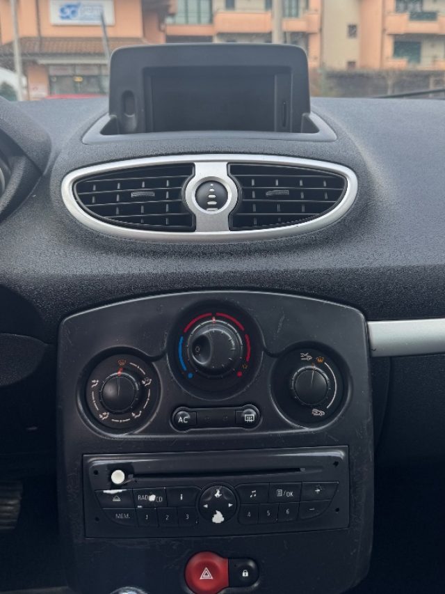 RENAULT Clio usata, con Servosterzo