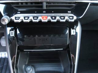 PEUGEOT 208 usata, con Specchietti laterali elettrici