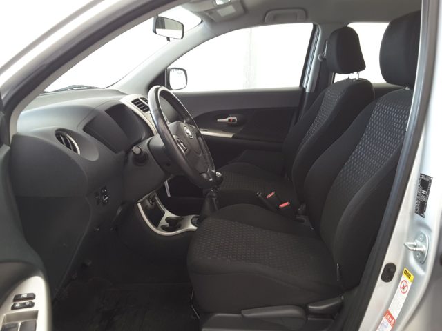 TOYOTA Urban Cruiser usata, con Alzacristalli elettrici