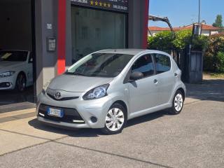 TOYOTA Aygo usata, con Sistema di navigazione