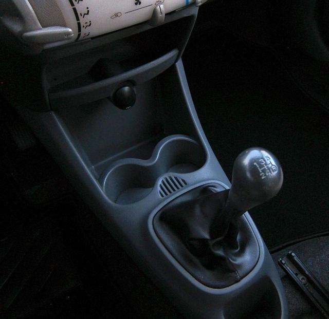 PEUGEOT 107 usata 39