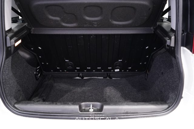 FIAT New Panda usata 30