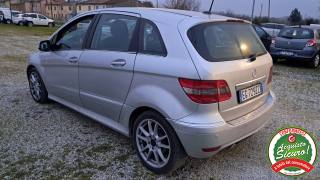 MERCEDES-BENZ B 180 usata, con Airbag