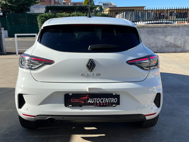 RENAULT Clio usata, con Alzacristalli elettrici