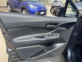 TOYOTA C-HR usata, con Climatizzatore