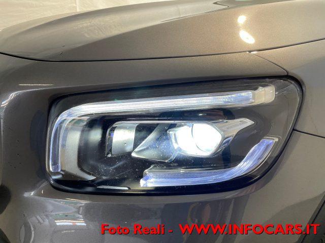 MERCEDES-BENZ GLB 180 usata, con Autoradio digitale