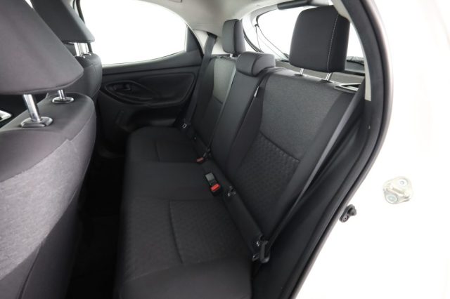 TOYOTA Yaris usata 3