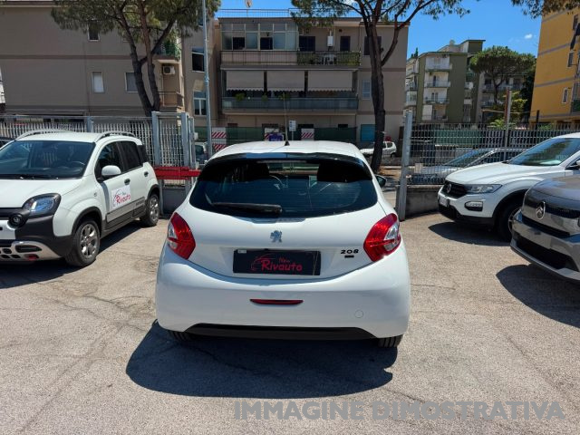 PEUGEOT 208 usata, con Alzacristalli elettrici