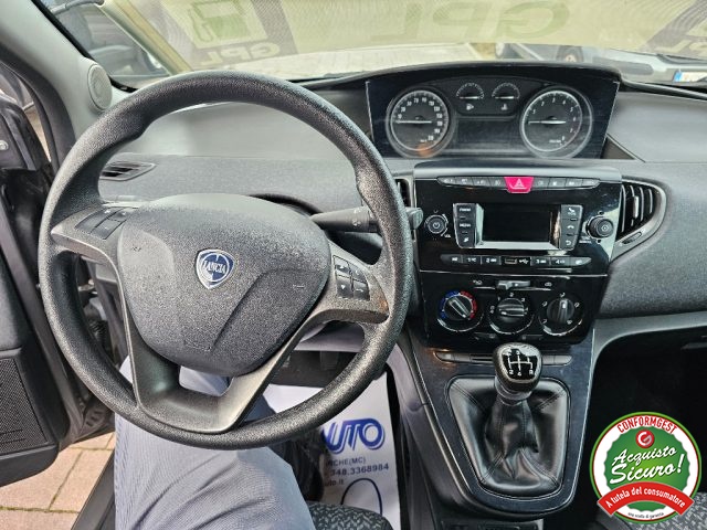 LANCIA Ypsilon usata, con Servosterzo
