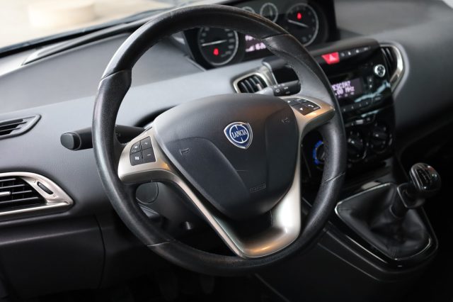 LANCIA Ypsilon usata, con Airbag testa