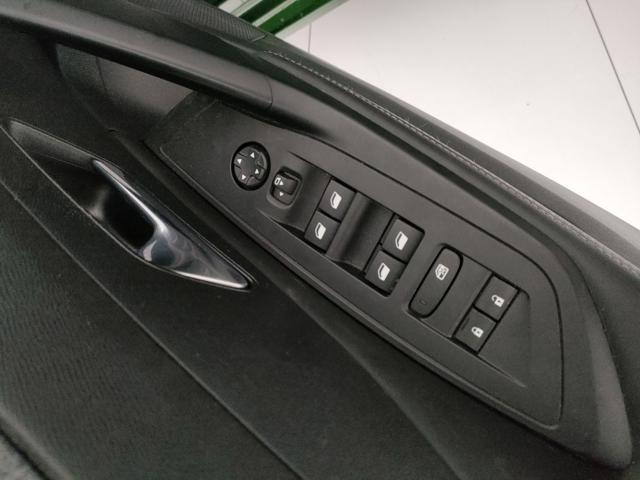 PEUGEOT 308 usata, con Servosterzo