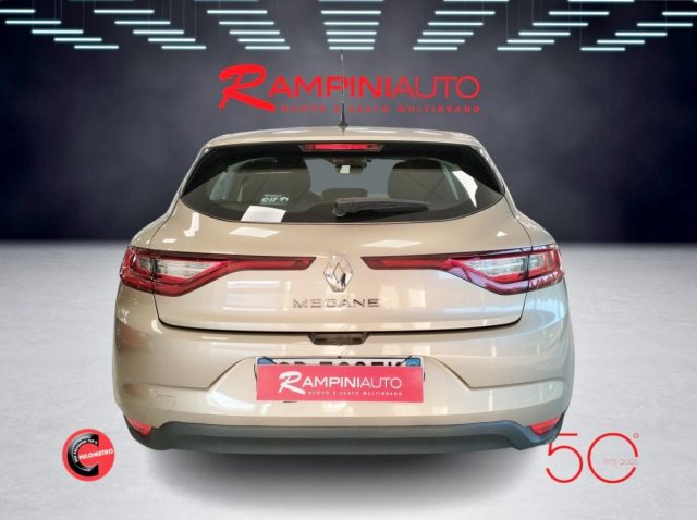 RENAULT Megane usata 8
