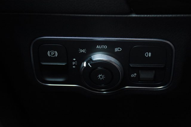 MERCEDES-BENZ GLA 200 usata, con Bluetooth