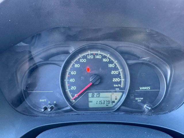 TOYOTA Yaris usata, con Servosterzo
