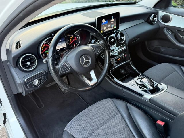 MERCEDES-BENZ C 220 usata, con Cronologia tagliandi