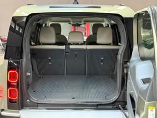 LAND ROVER Defender usata, con Fari LED