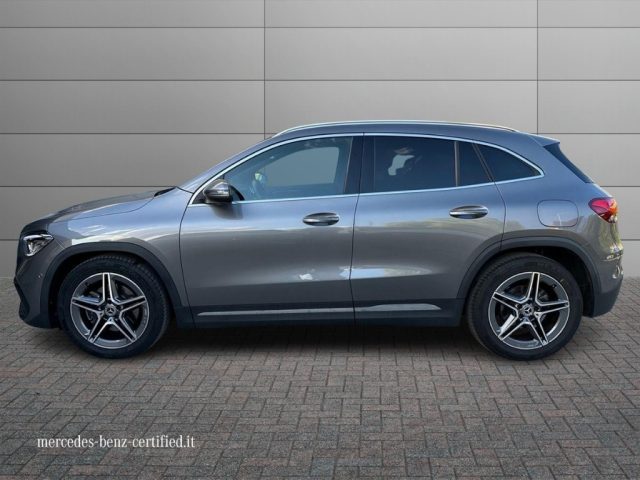 MERCEDES-BENZ GLA 200 usata, con Autoradio