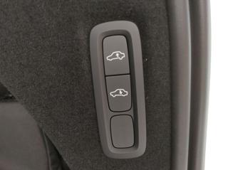 VOLVO XC90 usata, con Sensori di parcheggio posteriori