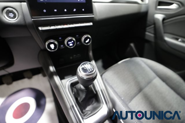 RENAULT Captur usata, con Sensori di parcheggio anteriori