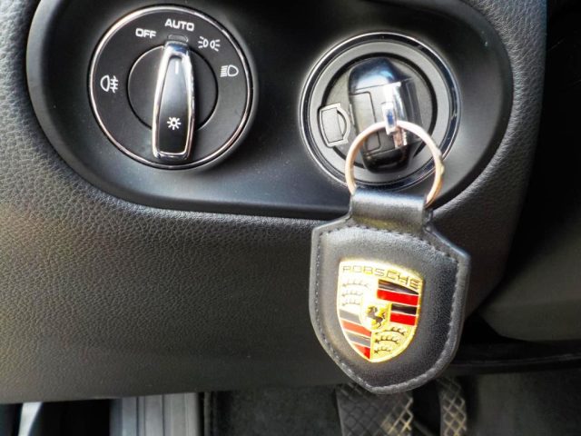 PORSCHE Macan usata, con Chiusura centralizzata telecomandata
