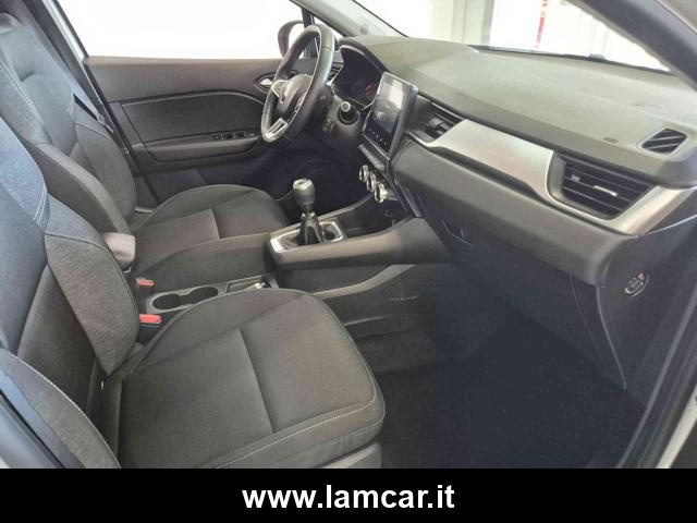 RENAULT Captur usata, con USB
