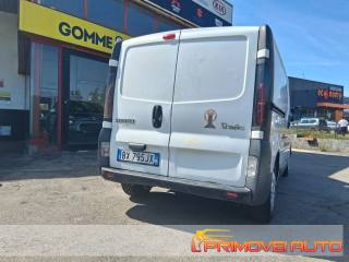 RENAULT Trafic usata, con Autoradio
