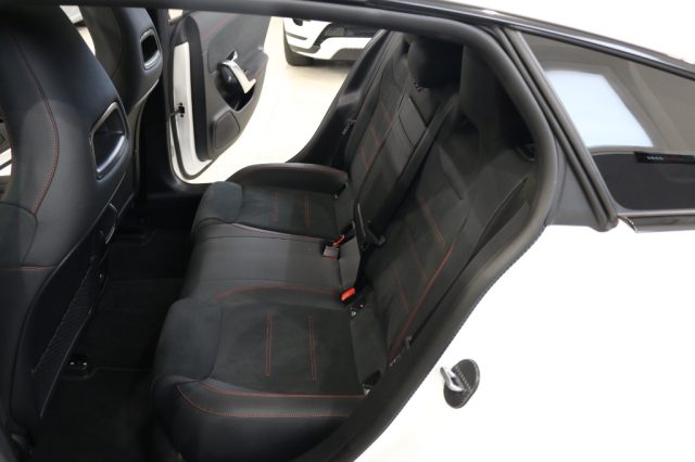 MERCEDES-BENZ CLA 220 usata, con Specchietti laterali elettrici