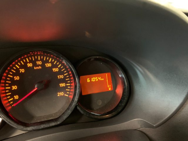 DACIA Dokker usata, con Monitoraggio pressione pneumatici