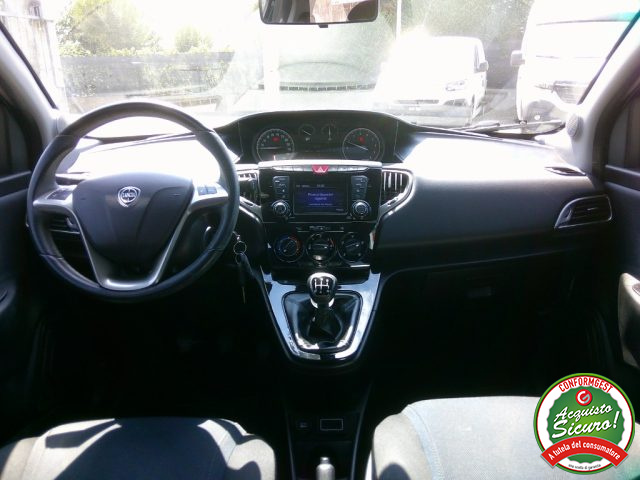 LANCIA Ypsilon usata, con Airbag testa