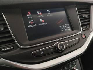 OPEL Astra usata, con USB