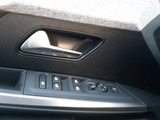 PEUGEOT 3008 usata, con Cruise Control