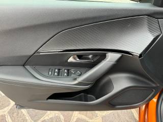 PEUGEOT 2008 usata, con Controllo trazione
