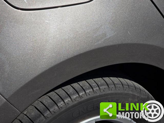 VOLKSWAGEN Golf usata, con Isofix