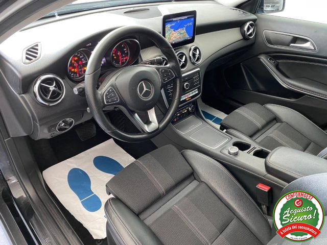 MERCEDES-BENZ GLA 200 usata, con Autoradio
