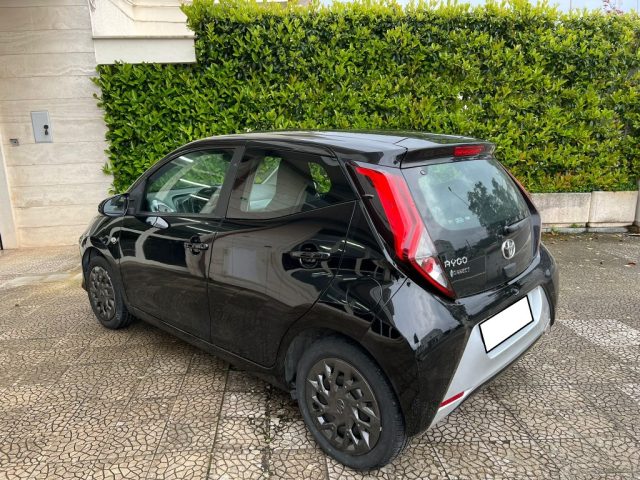 TOYOTA Aygo usata 10