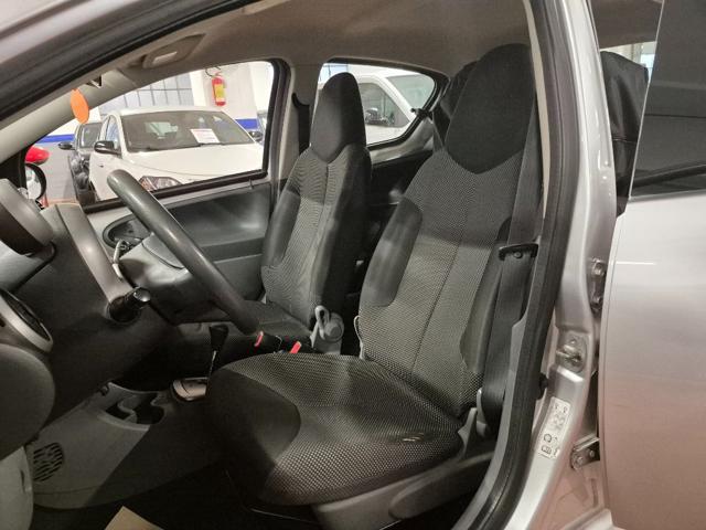 TOYOTA Aygo usata 13