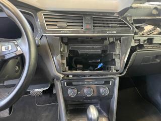 VOLKSWAGEN Tiguan usata, con USB