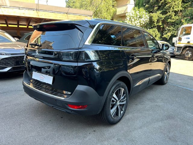 PEUGEOT 5008 usata, con Airbag Passeggero